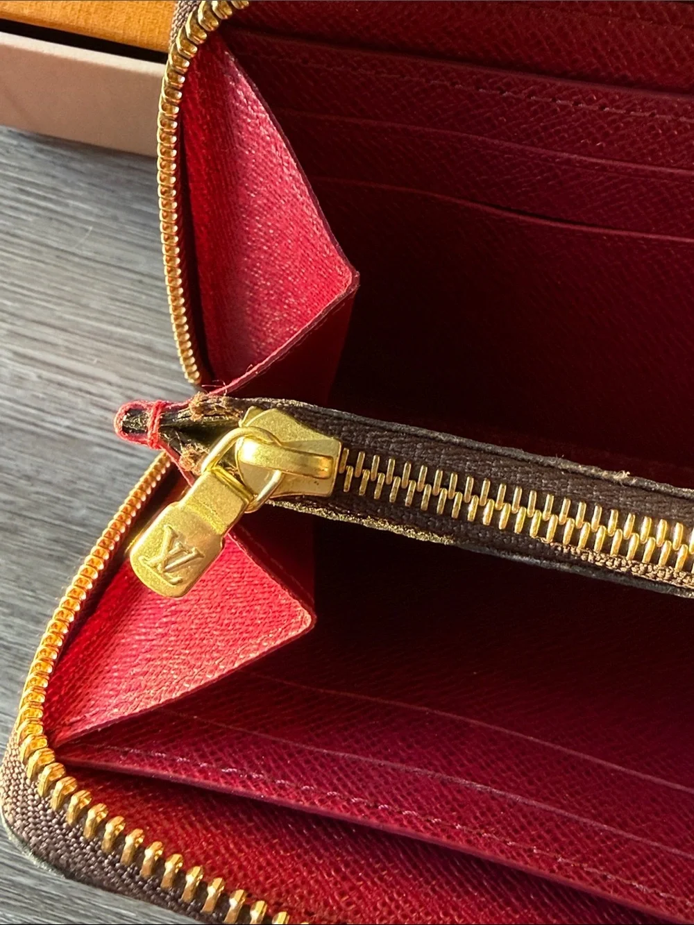 Louis Vuitton Clemence Fuchsia Monogram